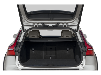 2025 Volvo V60 Cross Country Plus, B5 AWD Gas (mild hybrid)