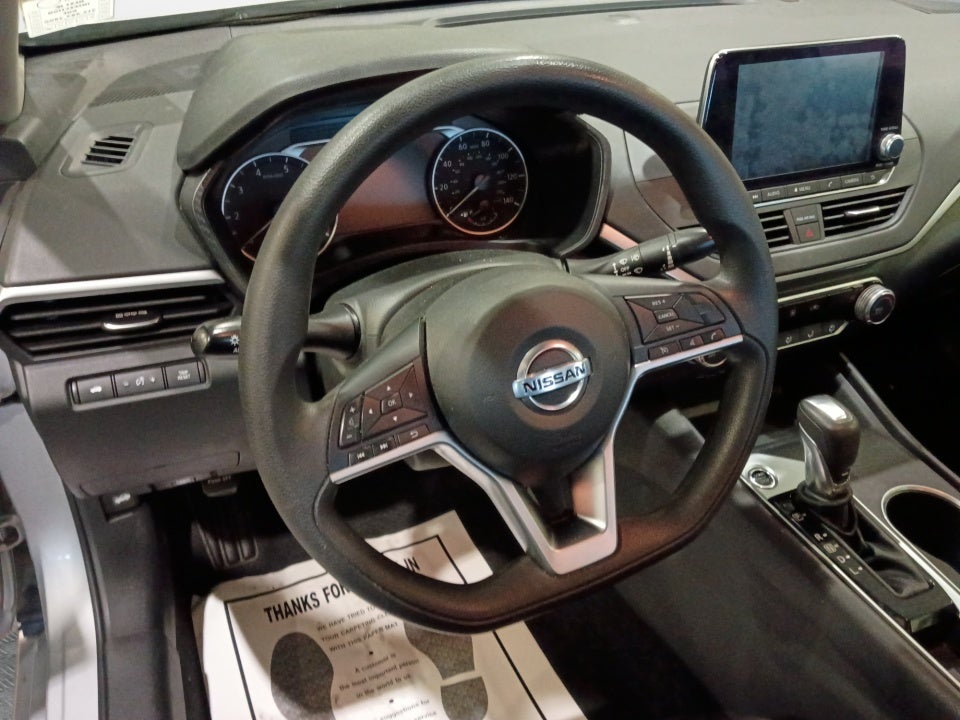 2022 Nissan Altima SV FWD