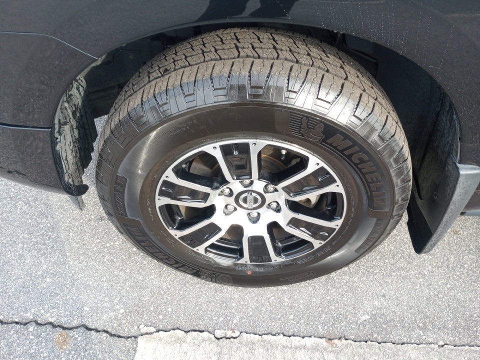 2021 Nissan TITAN Crew Cab SV 4x4