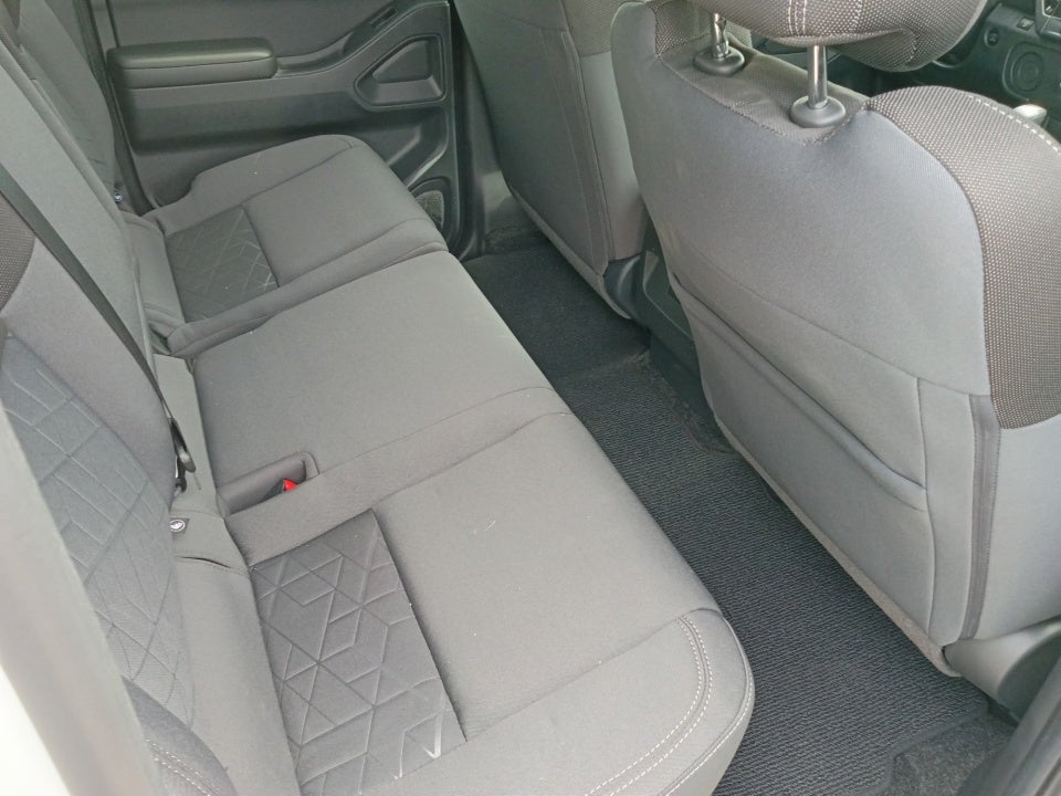 2026 Nissan Frontier Crew Cab SV 4x2