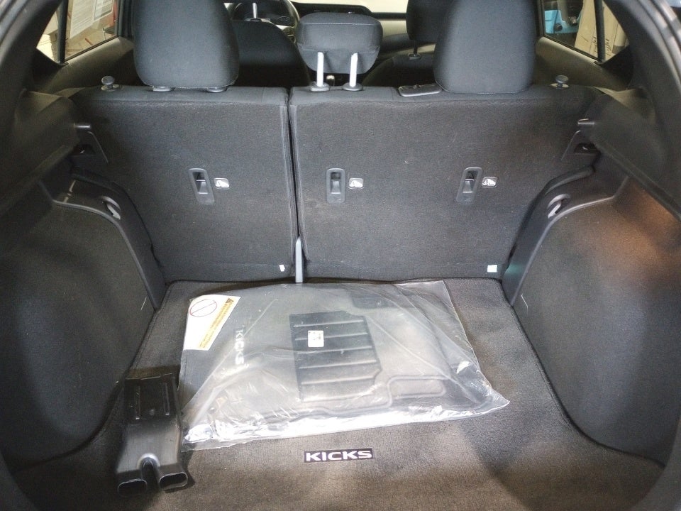 2023 Nissan Kicks SV Xtronic CVT