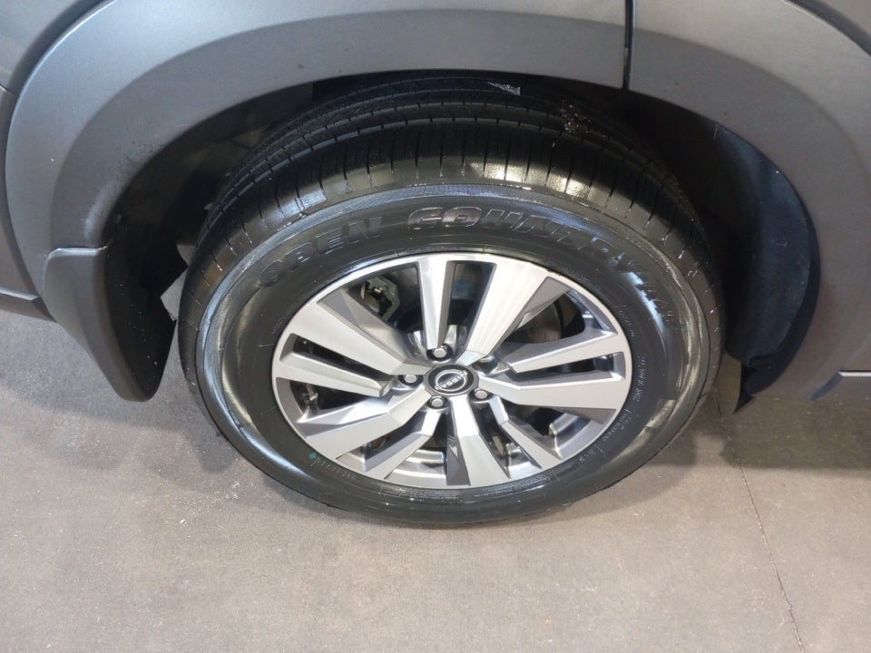 2022 Nissan Pathfinder SL 2WD