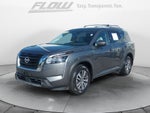 2022 Nissan Pathfinder SL 2WD