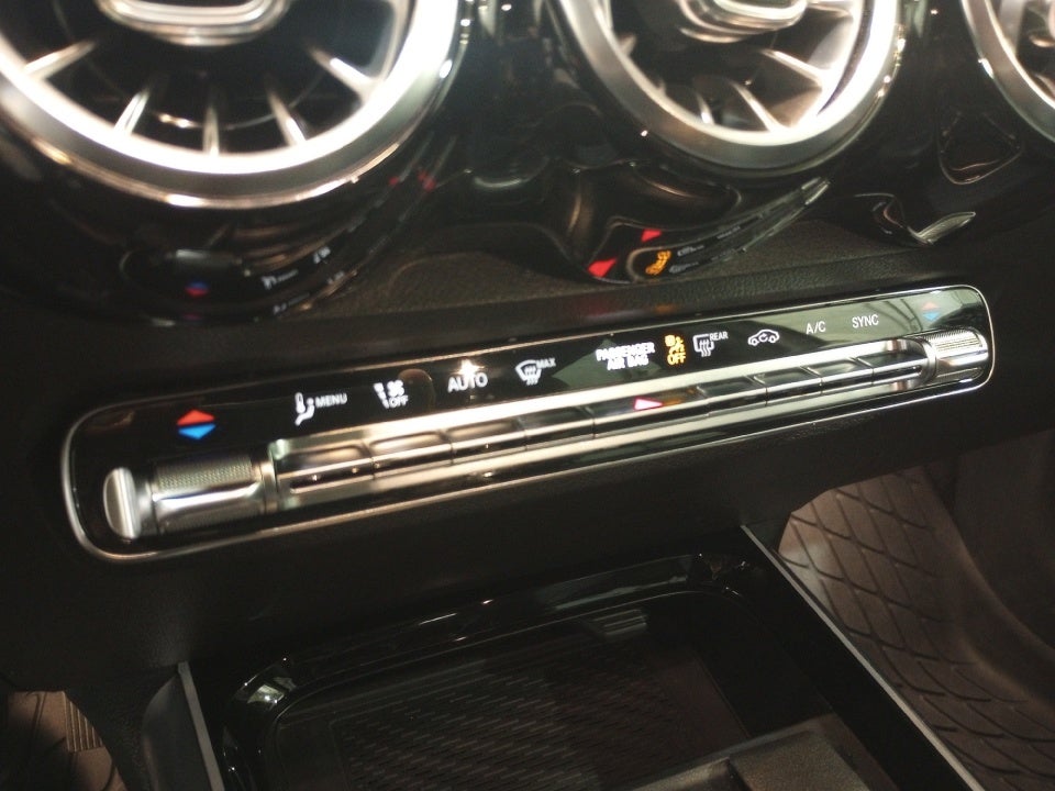 2021 Mercedes-Benz GLB 250 GLB 250