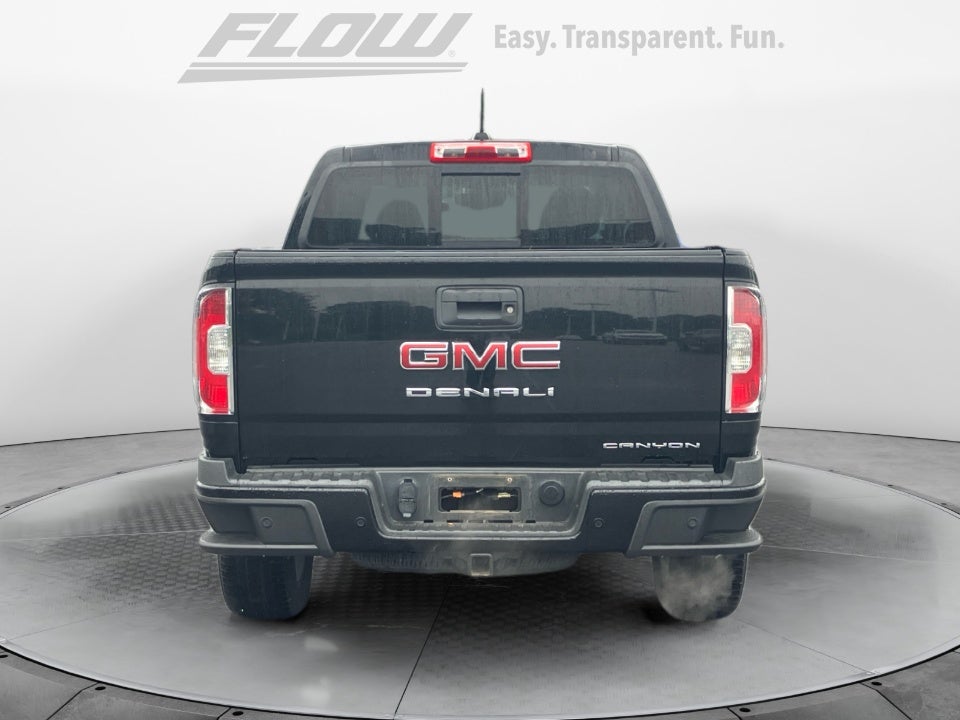 2022 GMC Canyon 4WD Crew Cab Short Box Denali