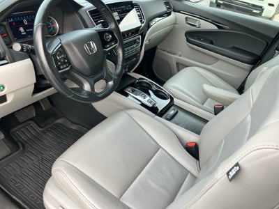 2021 Honda Pilot 2WD Touring 8 Passenger