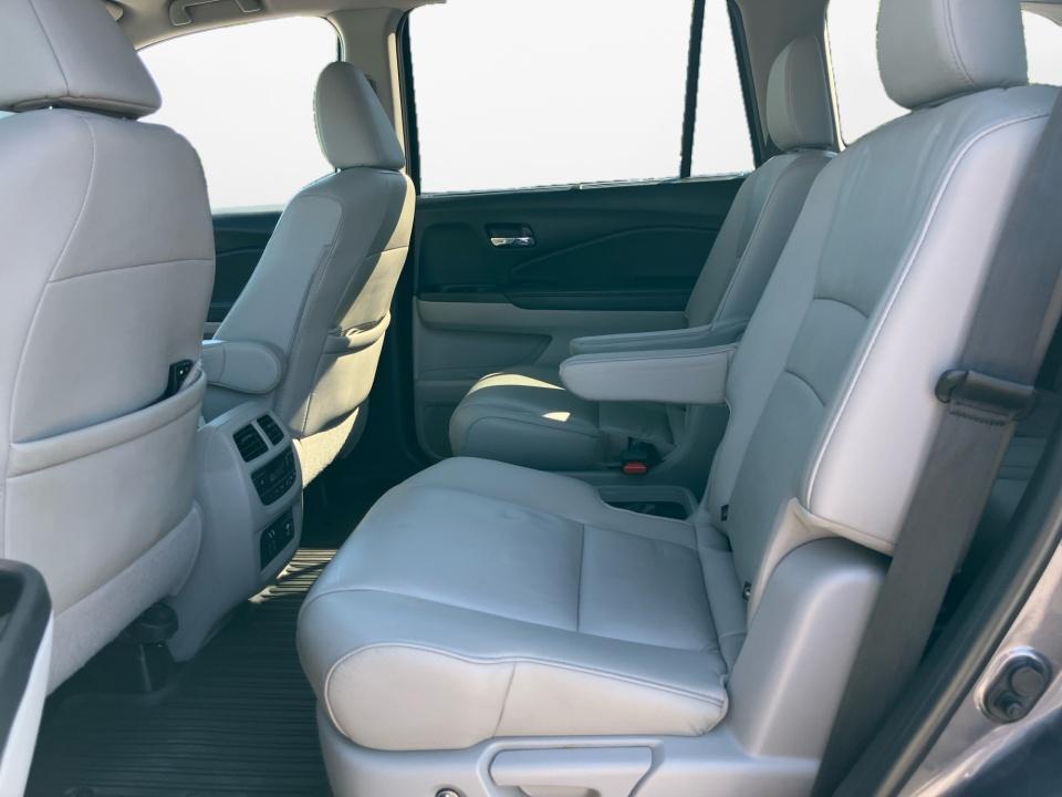 2021 Honda Pilot Touring 7-Passenger