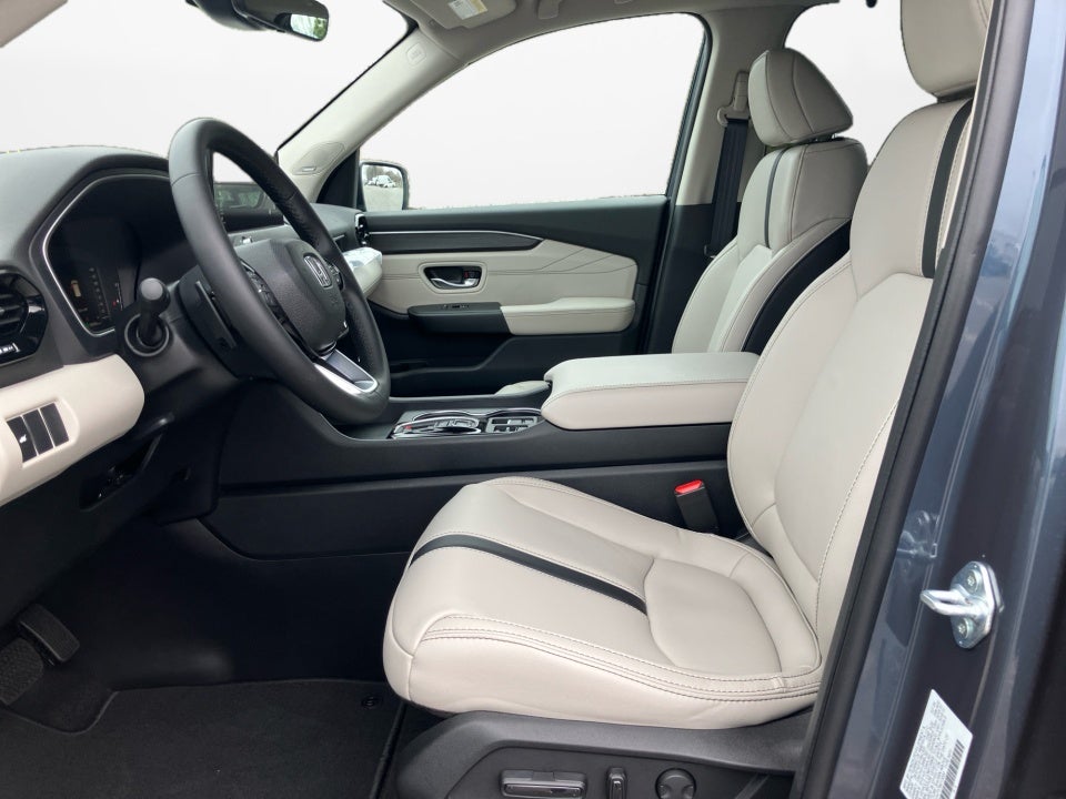 2026 Honda Pilot Touring Blackout