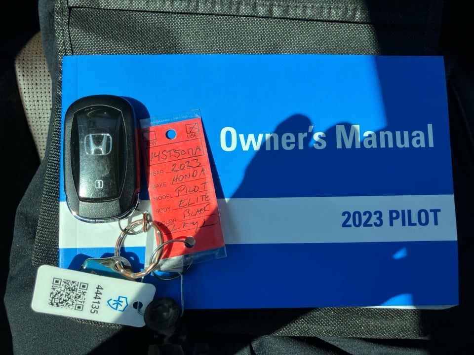 2023 Honda Pilot Elite