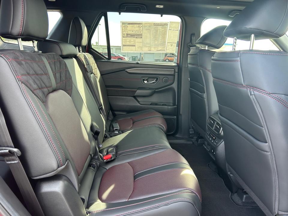 2026 Honda Pilot Black Edition