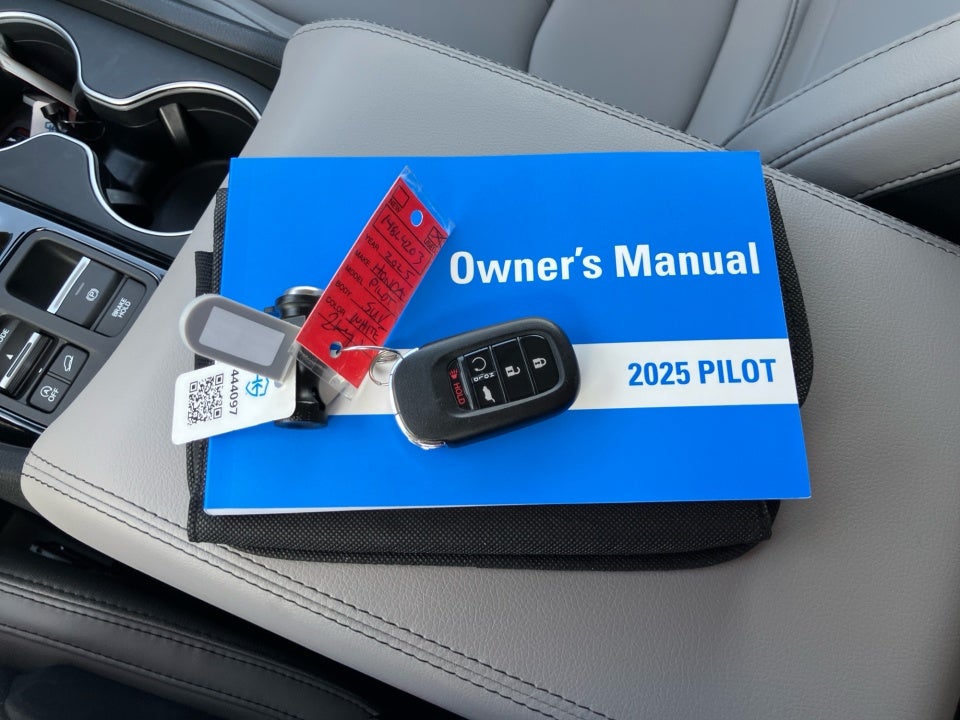 2025 Honda Pilot Touring