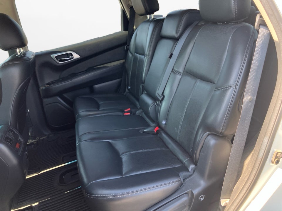 2016 Nissan Pathfinder Platinum