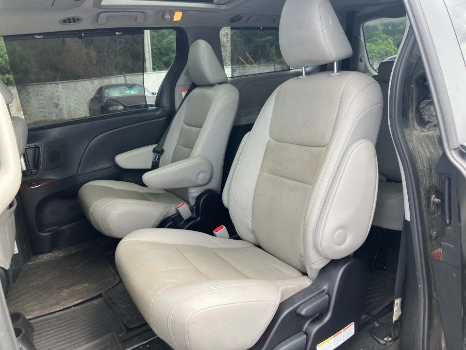 2020 Toyota Sienna Limited Premium