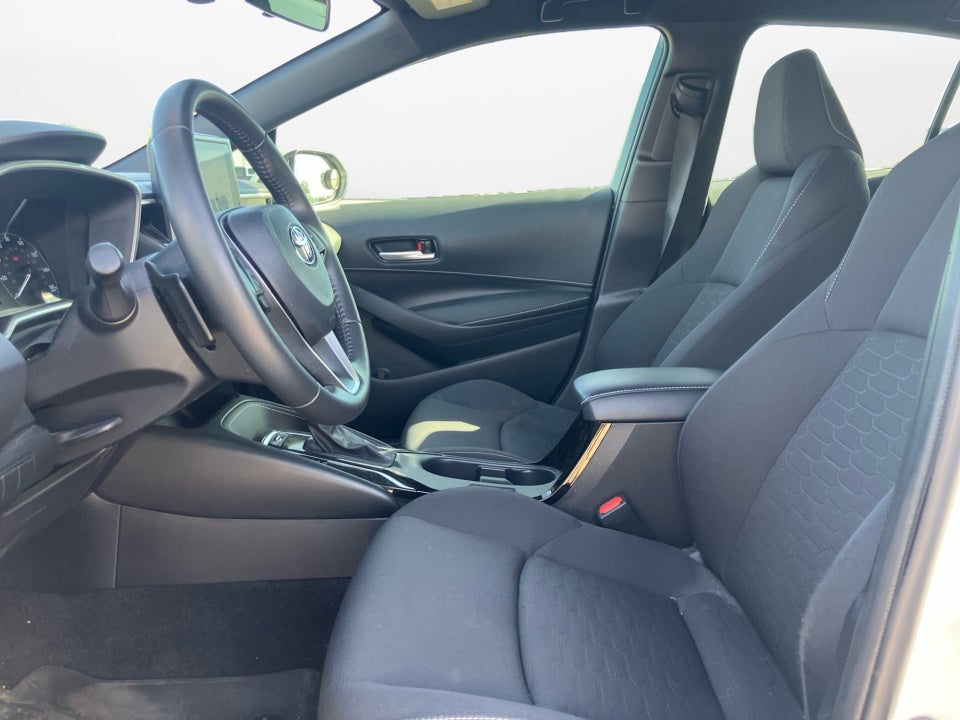 2023 Toyota Corolla Hatchback SE