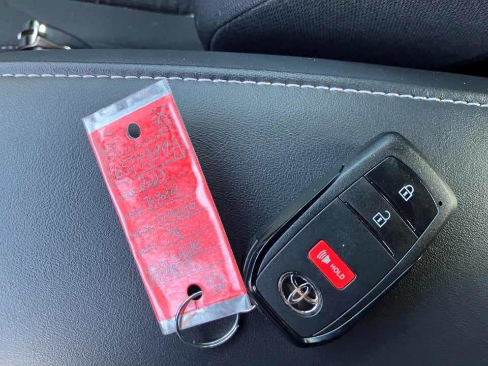 2023 Toyota Corolla Hatchback SE