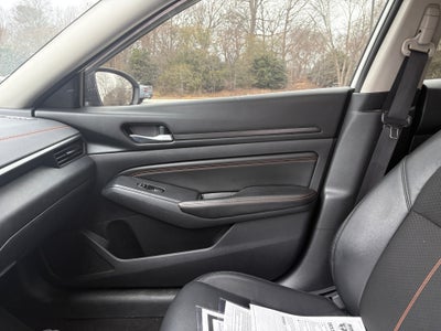 2022 Nissan Altima SR FWD