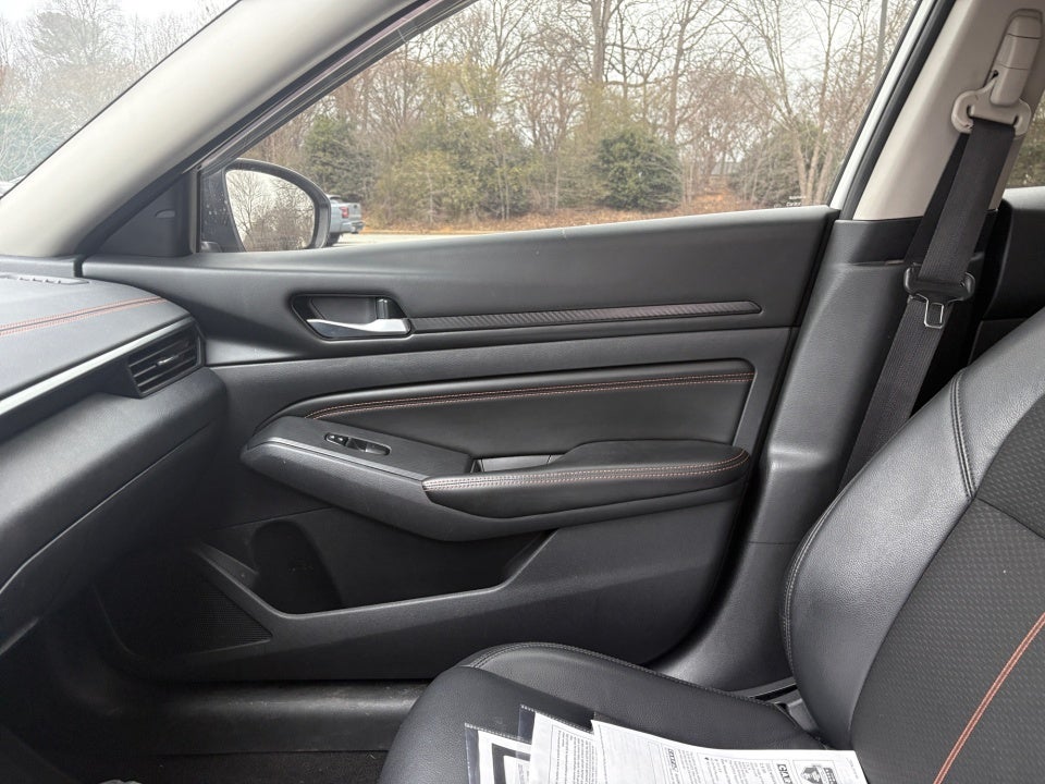 2022 Nissan Altima SR FWD