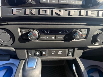 2025 Nissan Frontier SV