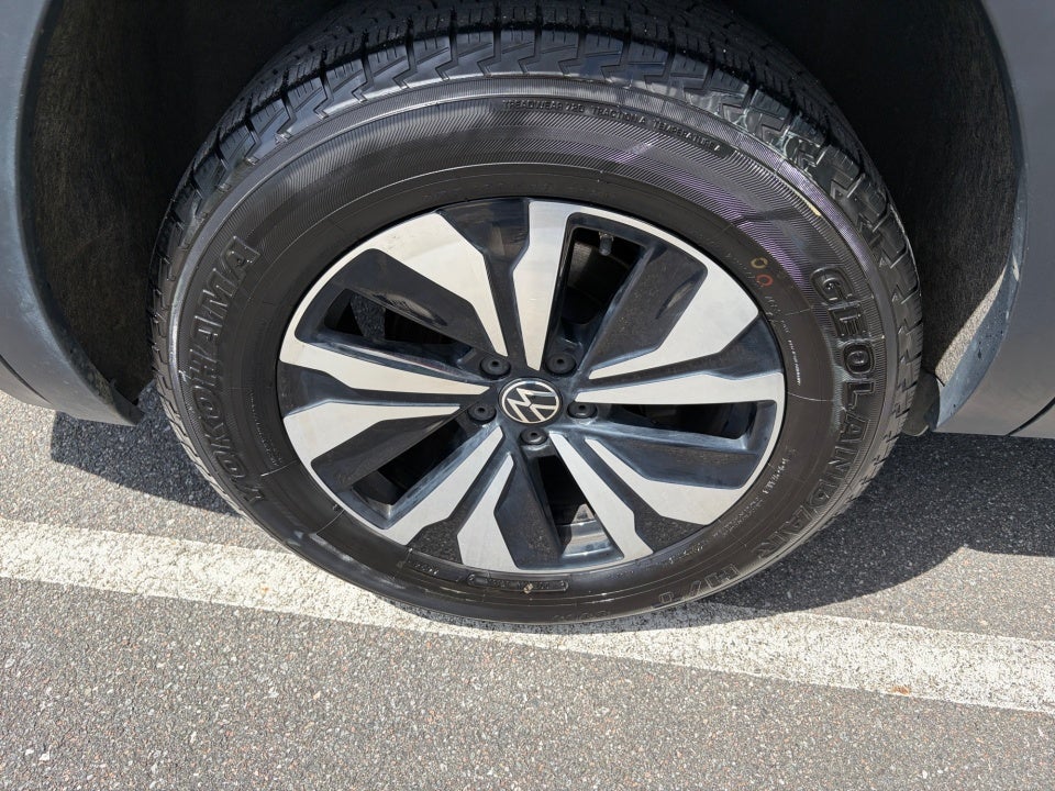 2024 Volkswagen Atlas 2.0T SE
