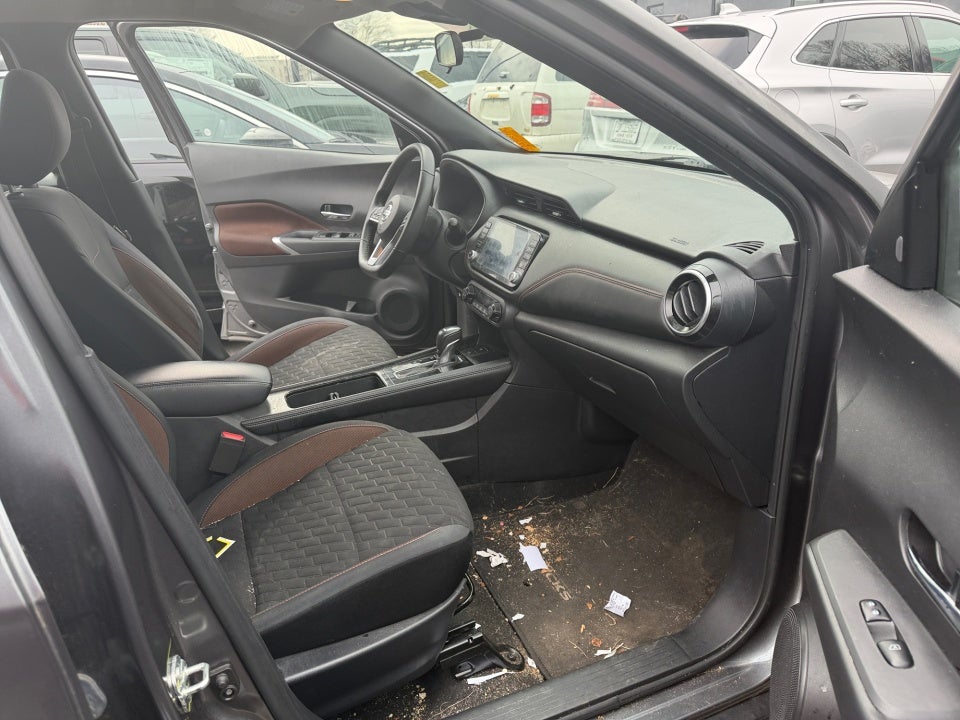 2021 Nissan Kicks SR Xtronic CVT