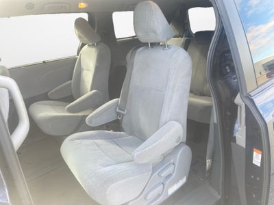 2018 Toyota Sienna LE 8 Passenger