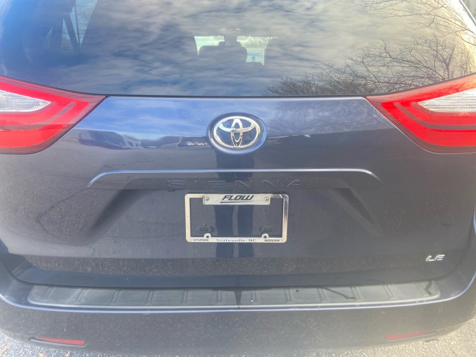 2018 Toyota Sienna LE 8 Passenger
