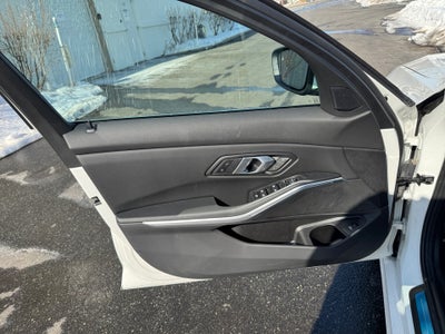 2025 BMW 330i xDrive