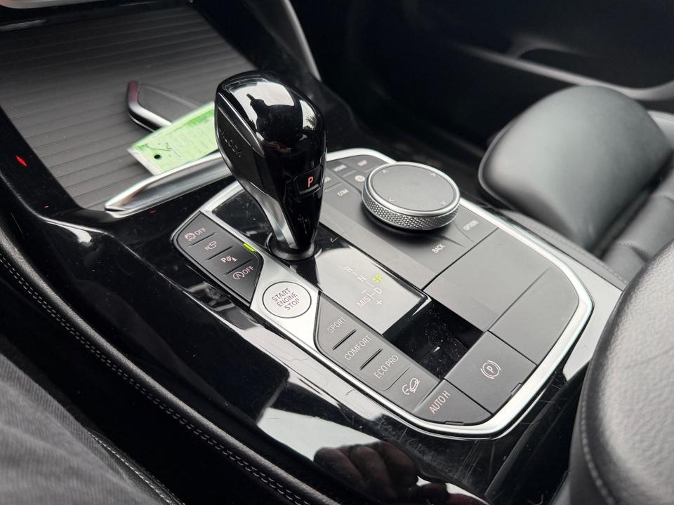 2024 BMW X4 xDrive30i