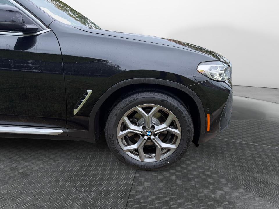 2024 BMW X4 xDrive30i