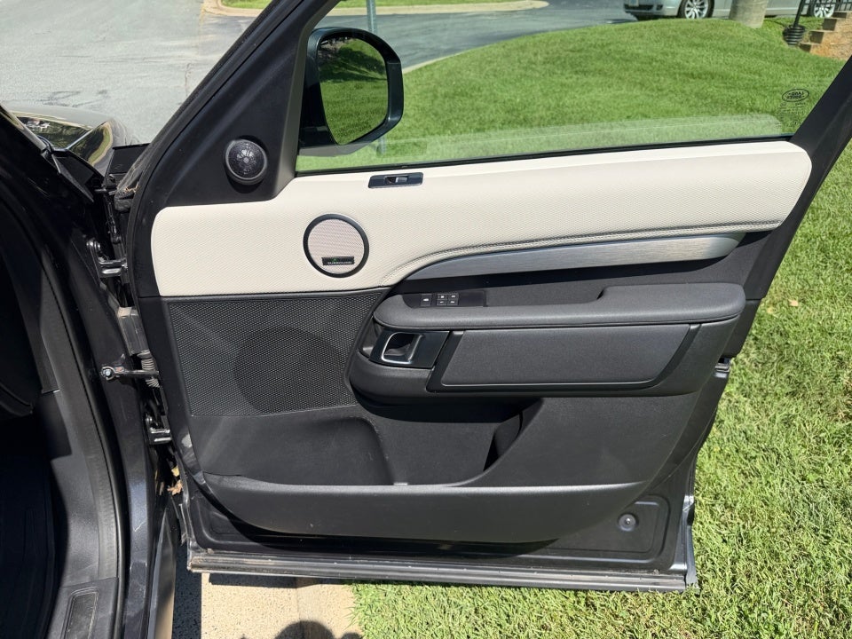 2021 Land Rover Discovery HSE R-Dynamic