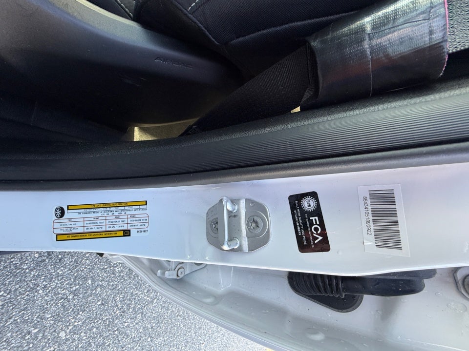 2025 Jeep Grand Cherokee Laredo 4x2