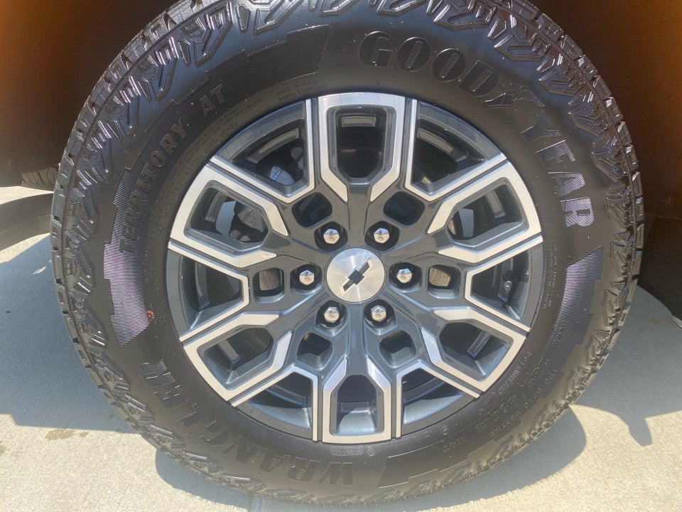 2025 Chevrolet Colorado 4WD Z71