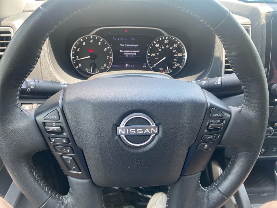 2023 Nissan Frontier SV