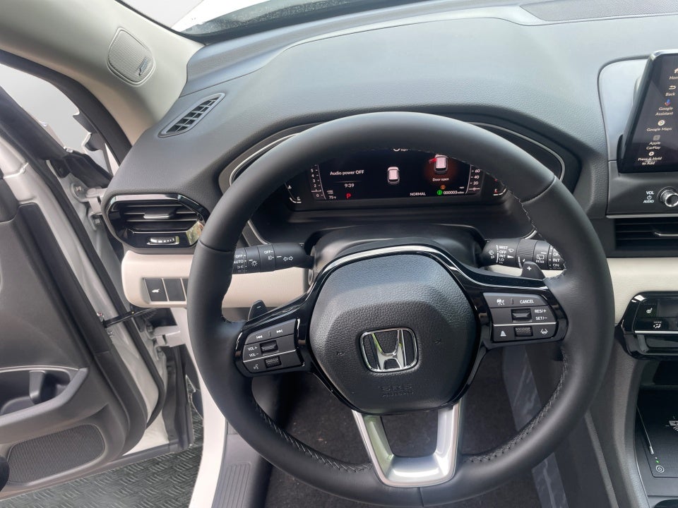 2026 Honda Pilot Touring Blackout