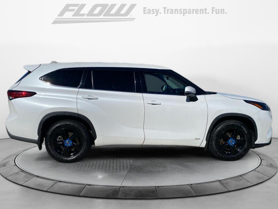 2022 Toyota Highlander Hybrid LE