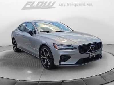 2024 Volvo S60 Plus Dark Theme