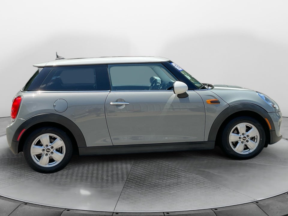 2016 MINI Hardtop Cooper