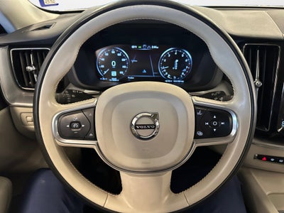 2018 Volvo XC60 T5 Momentum