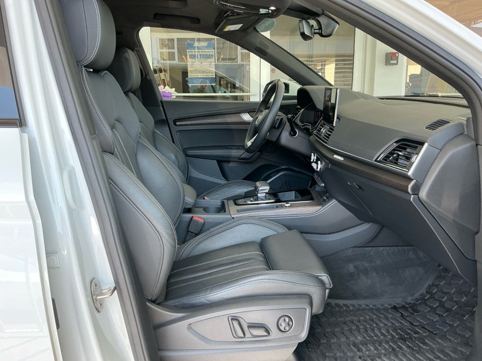 2023 Audi Q5 Sportback Premium Plus 45 TFSI S line quattro S tronic