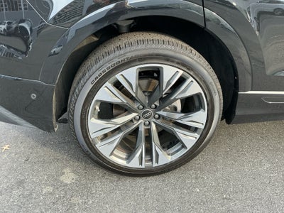 2025 Audi Q8 Premium 55 TFSI quattro