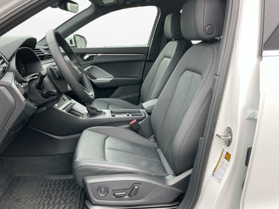 2025 Audi Q3 Premium 45 TFSI S line quattro Tiptronic