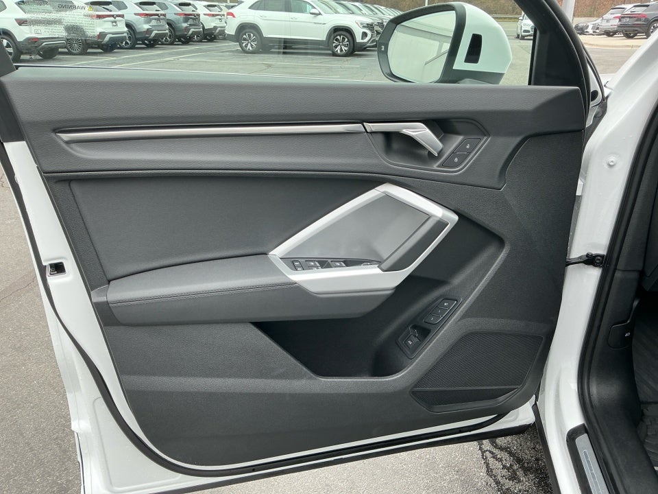2025 Audi Q3 Premium 45 TFSI S line quattro Tiptronic