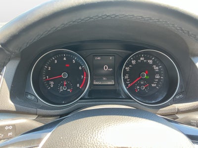 2018 Volkswagen Passat 2.0T SE