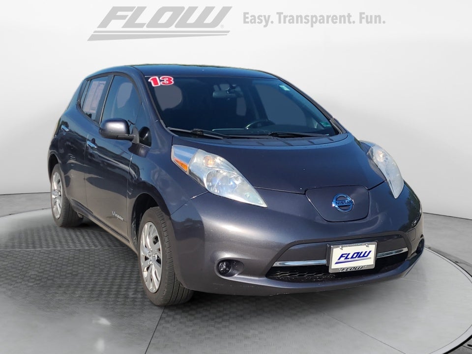 2013 Nissan Leaf S's photo