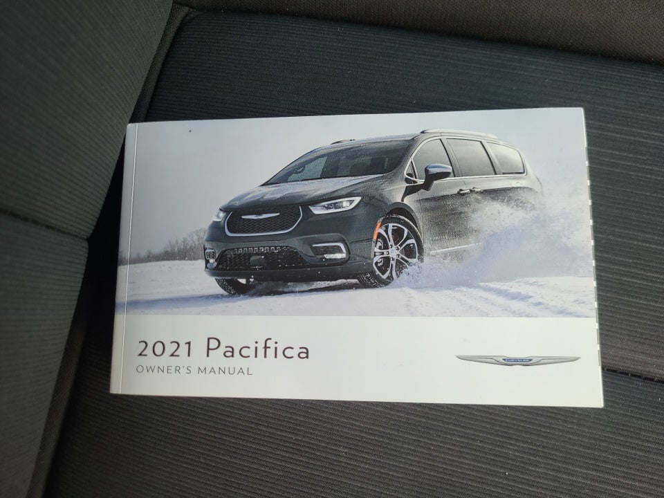 2021 Chrysler Pacifica Touring AWD