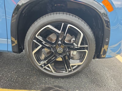 2025 Volkswagen Tiguan 2.0T SEL R-Line