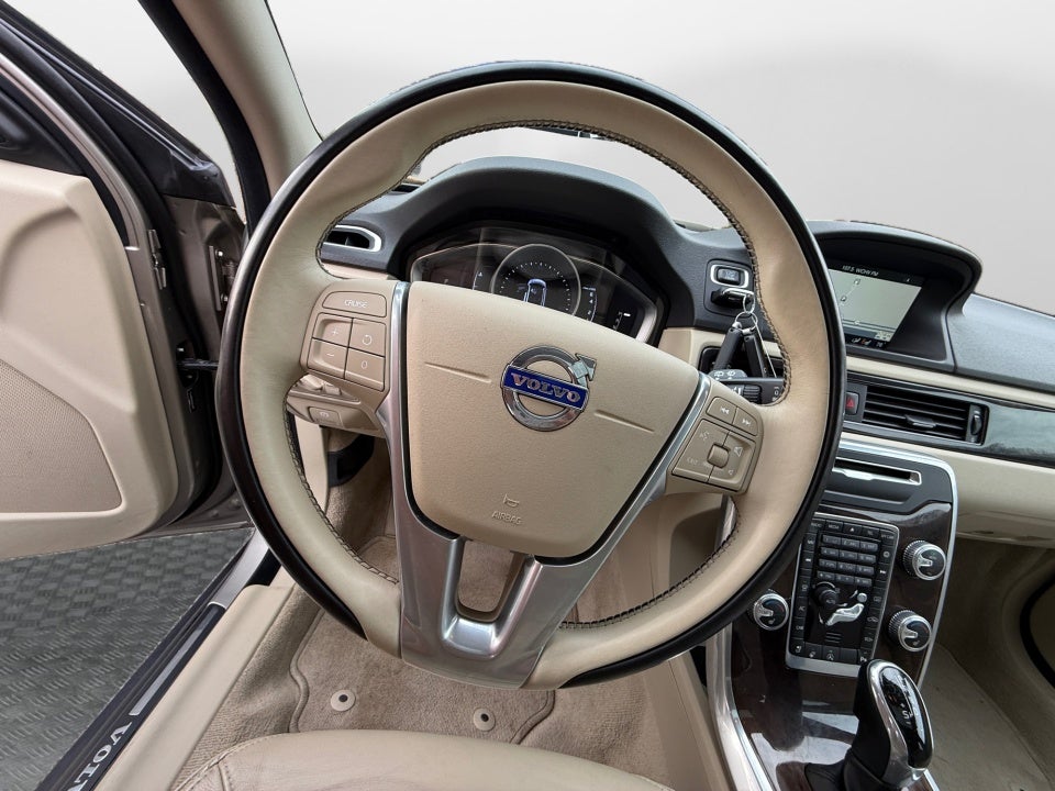 2016 Volvo XC70 T5 Drive-E Premier