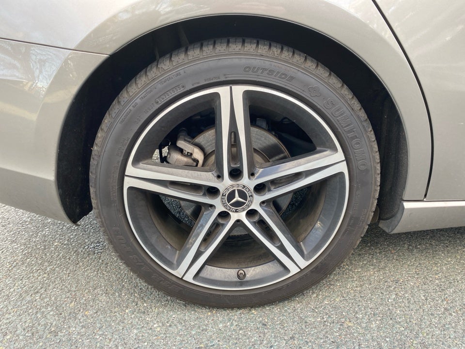 2020 Mercedes-Benz A 220 A 220