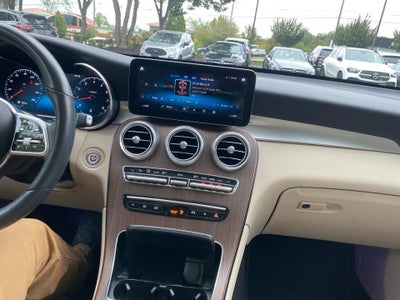 2022 Mercedes-Benz GLC 300 GLC 300