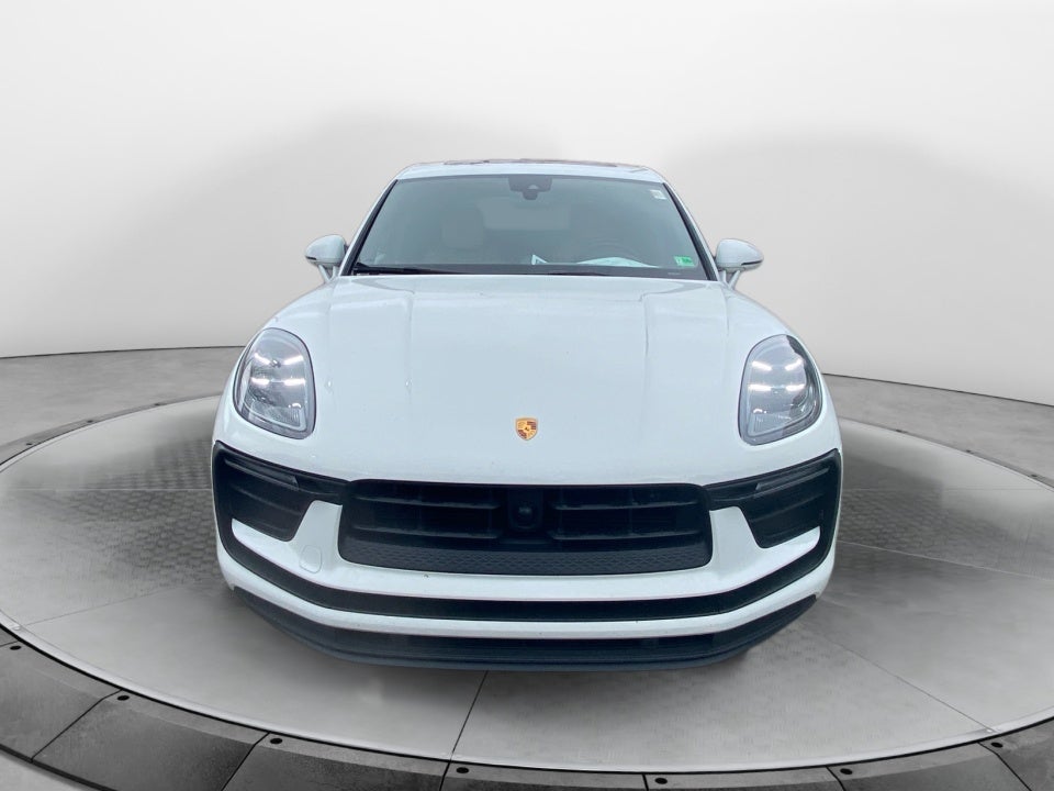 2023 Porsche Macan Base